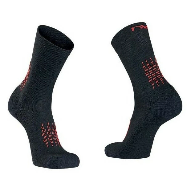 Casques VTT Importe Magasin -Casques VTT Importe Magasin chaussettes hiver northwave fast winter noir rouge