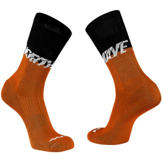 Chaussettes VTT Northwave Edge Noir/Orange 1 Chaussettes VTT Northwave Edge Noir/Orange